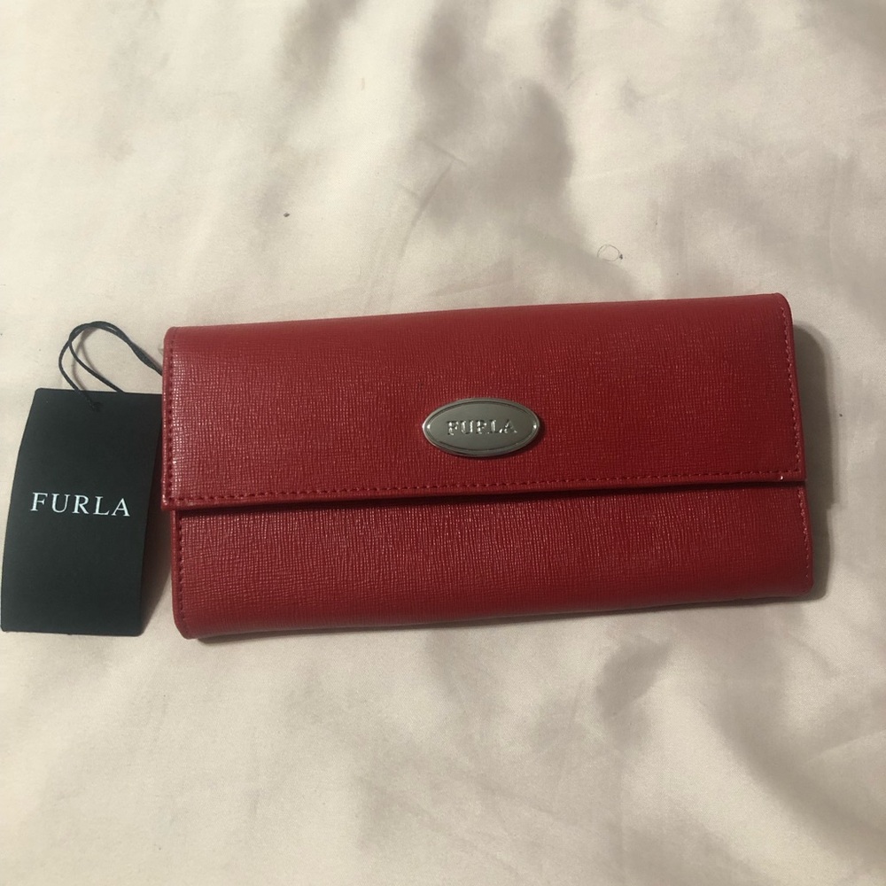 FURLA BIFOLD WALLET NWT